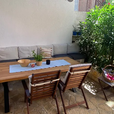 Peric アパート *